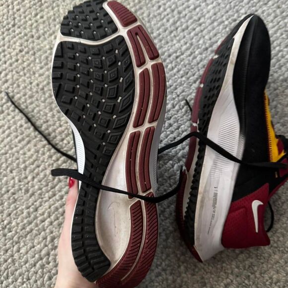 Nike Women's USC Trojans Trainers - Picture 5 of 7